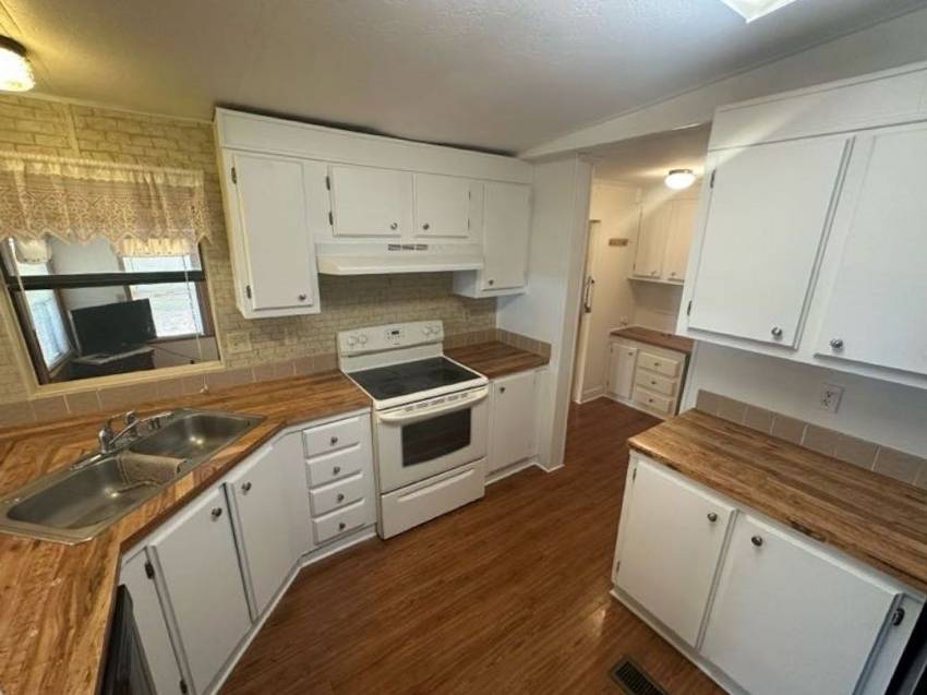 227 Alpine Drive a Winter Haven, FL Mobile or Manufactured Home for Sale
